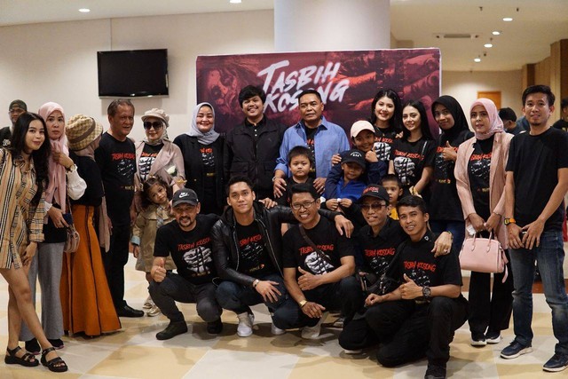 Tayang Perdana di Bioskop, Masyarakat Antusias Saksikan Film Tasbih Kosong