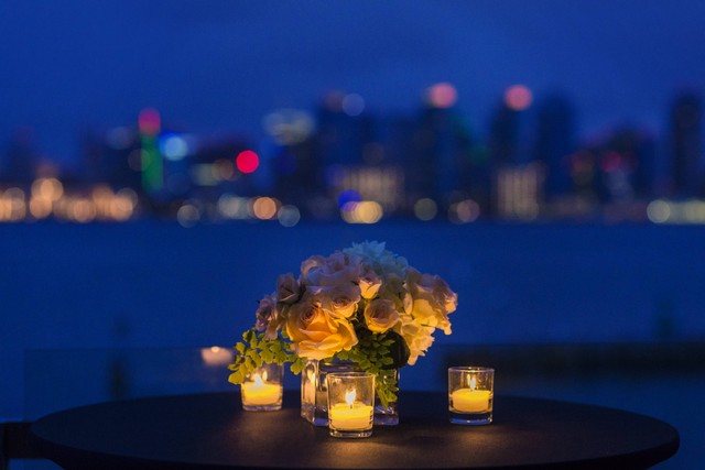 Ilustrasi Tempat Dinner untuk Valentine di Jakarta. Sumber: Unsplash/Lon Christensen