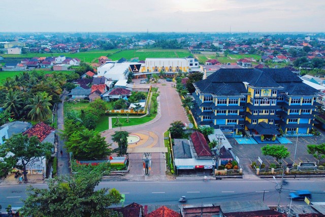 Aidia Grande: Hotel Mewah Bintang 3 Satu-satunya di Kota Metro, Lampung (1)