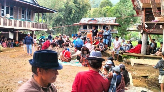 Warga Toraja Utara, Sulawesi Selatan menggelar ritual adat. Foto: Dok. Istimewa