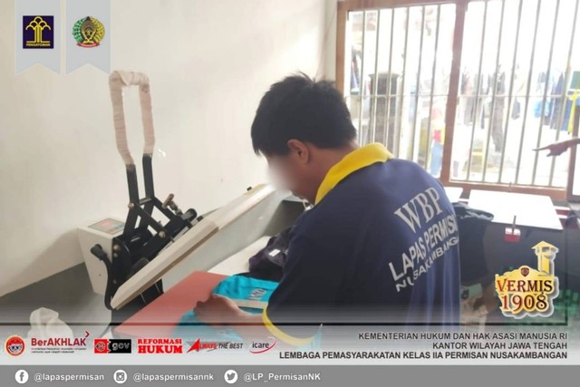 https://lapaspermisan.kemenkumham.go.id/berita-utama/bermacam-macam-kegiatan-kerja-sebagai-wujud-kesungguhan-pembinaan-lapas-permisan-nusakambangan