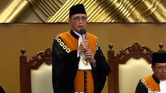 Hakim Agung Sunarto yang terpilih menjadi Ketua MA. Foto: YouTube/Mahkamah Agung Republik Indonesia