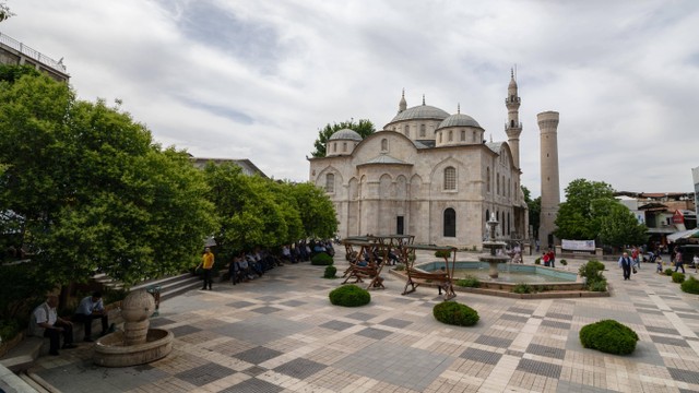 Masjid Yeni Cami di kota Malatya, Turki. Foto: Sener Dagasan/Shutterstock