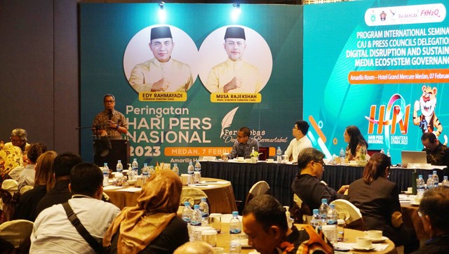 Suasana seminar Distrupsi Digital dan Tata Ulang Ekosistem Media yang Berkelanjutan di Hotel Gradn Mercure Medan, Selasa (7/2). Foto: Rahmat Utomo/kumparan