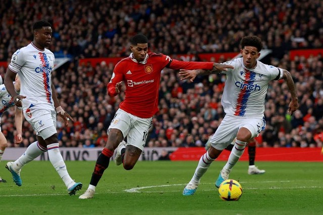 Manchester United sukses meraih kemenangan saat menjamu Crystal Palace pada pekan ke-21 Liga Inggris 2022/23. Foto: Phil Noble/REUTERS