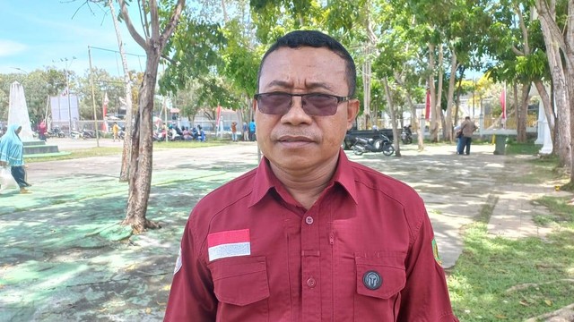 Kepala Dinas Kelautan dan Perikanan Kabupaten Kepulauan Sula, Maluku Utara, Sahlan Norau. Foto: La Ode Hizrat Kasim/cermat