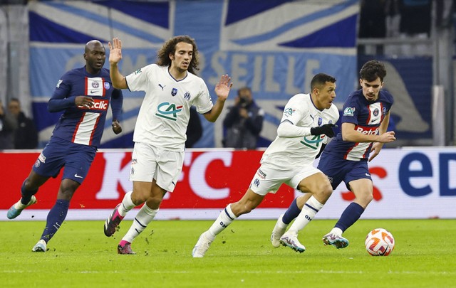 Laga Marseille vs Paris Saint-Germain (PSG) dalam 16 besar Piala Prancis 2022/23 di Stade Velodrome pada 9 Februari 2023. Foto: REUTERS/Eric Gaillard