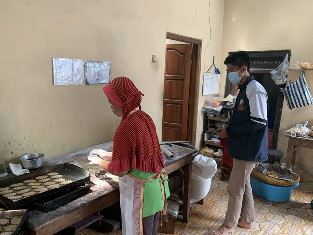 Tempat produksi kue bangket ibu Purnama