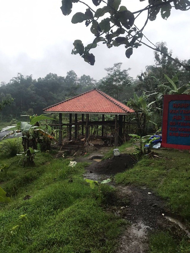 Kondisi Eksisting Taman di Belakang Embung