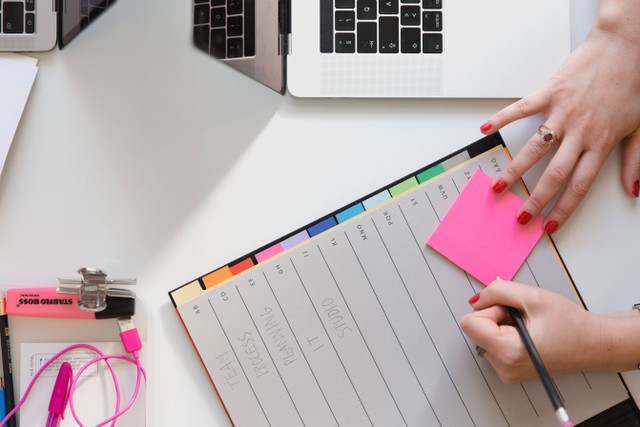 Ilustrasi Belajar Soal dan Kunci Jawaban Tema 7 Kelas 5 Halaman 71. Foto: dok. Marten Bjork (Unsplash.com)