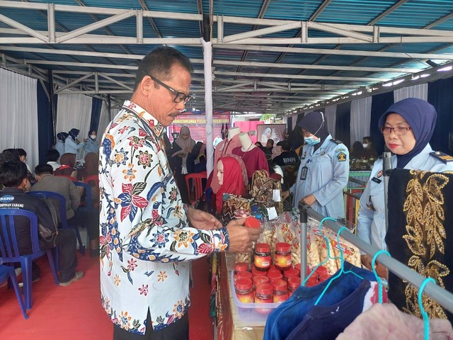 ‘Gercep’ Realisasikan Inovasi One Brand One Satker, Faisol Ali Apresiasi Produk WBP LPP Martapura