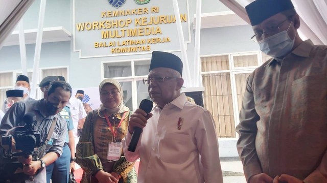 Wakil Presiden Ma'ruf Amin di Peresmian BLK Komunitas, Lombok Tengah, Jumat (10/2/2023). Foto: Nadia Riso/kumparan