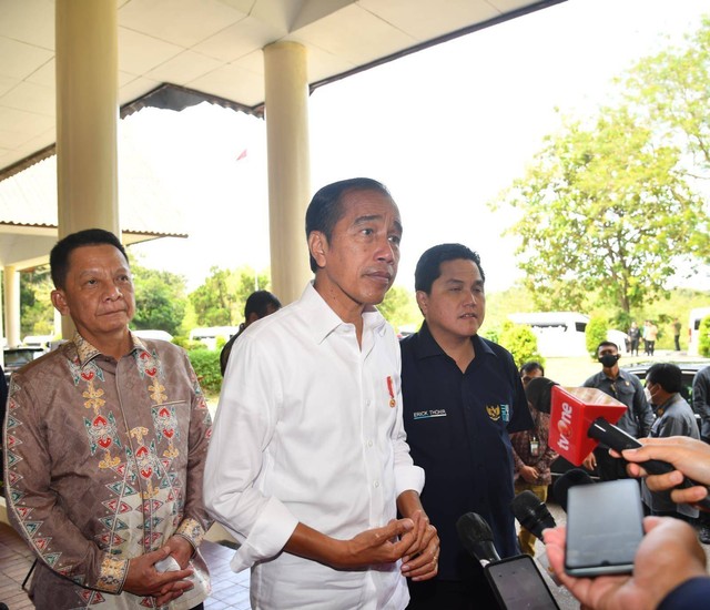Presiden Jokowi bertemu anak muda di Aceh. Foto: Rusman/Biro Pers Sekretariat Presiden