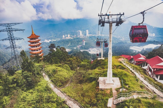 Ilustrasi Tempat Kuliner di Genting Highland, Lezat dan Menarik. Foto: Unsplash/Aaron Lee.