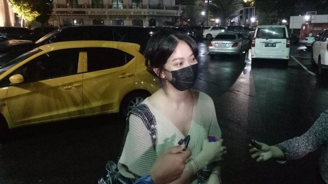 Helena Christi (34), penumpang mobil Brio kuning yang dirusak pemudi Fortuner. Foto: Ananta Erlangga/kumparan