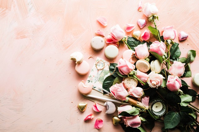 Ucapan Valentine untuk Suami Bahasa Inggris Beserta Artinya, Foto Unsplash/Brooke Lark