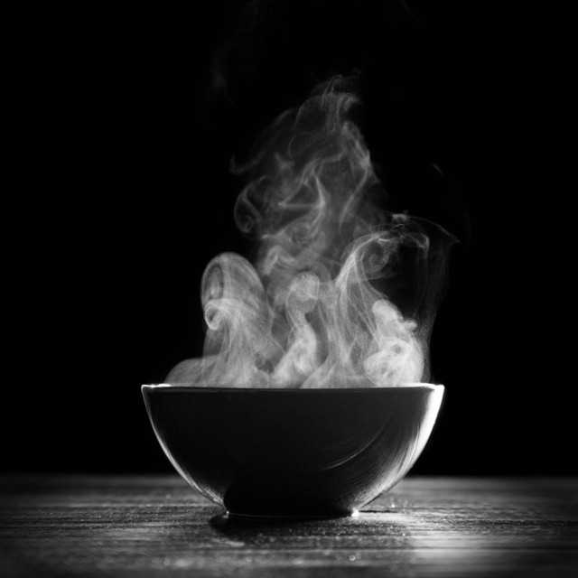 Ilustrasi makanan panas. Foto: Shutterstock