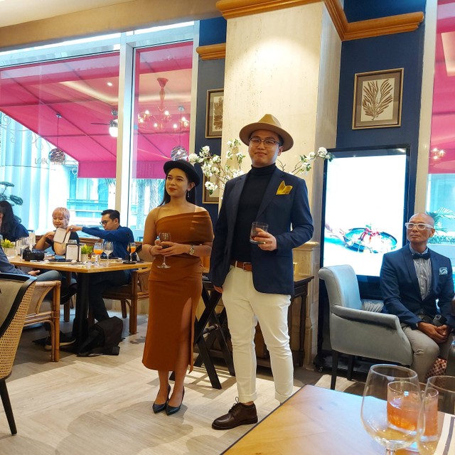 (Ka-ki) Lobo & Juno, pendiri restoran berkonsep bistro baru hadir di Ritz-Carlton Jakarta Mega Kuningan. Foto: Azalia Amadea/Kumparan