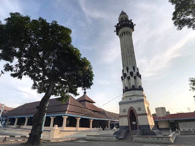 Masjid Agung Solo tempat menyendiri di solo, foto: Google street view