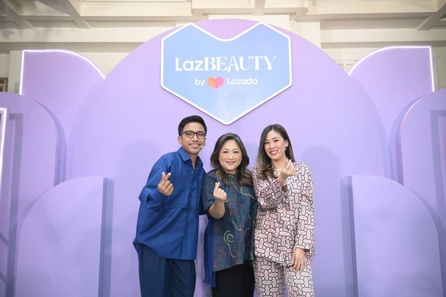 Lazada melalui kanal khusus kecantikan, LazBeauty, memperkenalkan kolaborasi terbarunya bersama lima Makeup Artist ternama. Foto: Lazada