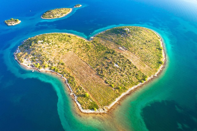 Pulau Galesnjak di Kroasia. Foto: xbrchx/Shutterstock