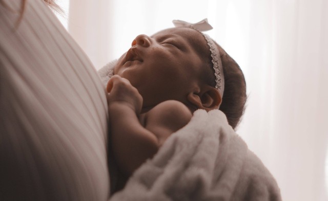 Ada banyak cara mengatasi bayi sembelit umur 1 bulan. Foto: Pexels.com