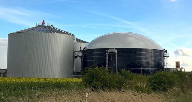 https://pixabay.com/id/users/1815691-1815691/ - berikan dua contoh keuntungan menggunakan biogas