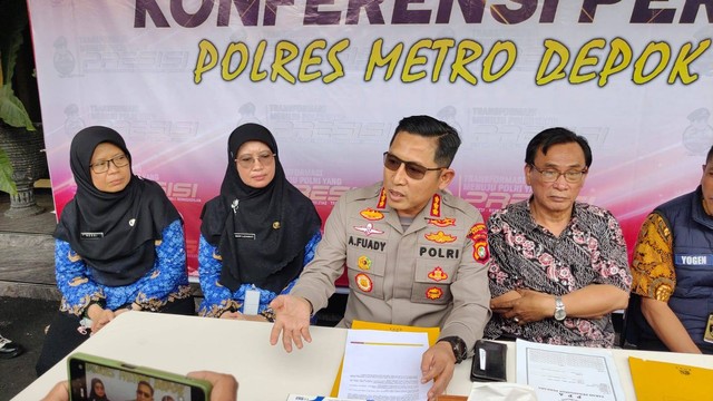 Kapolres Metro Depok Kombes Ahmad Fuady saat jumpa pers di Polres Depok,  Jumat (17/2)