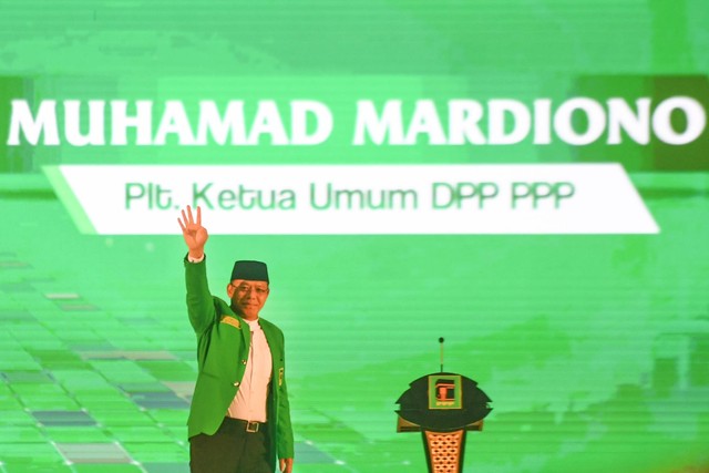 Plt Ketua Umum PPP Muhamad Mardiono bersiap menyampaikan sambutan saat puncak perayaan Hari Lahir ke-50 Partai Persatuan Pembangunan (PPP) di ICE BSD, Tangerang Selatan, Banten, Jumat (17/2/2023). Foto: Hafidz Mubarak A/ANTARA FOTO