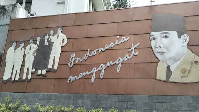 Monumen Penjara Banceuy tempat Bung Karno menulis pledoi Indonesia Menggugat. Foto: Maria Wulan/Tugu Jogja