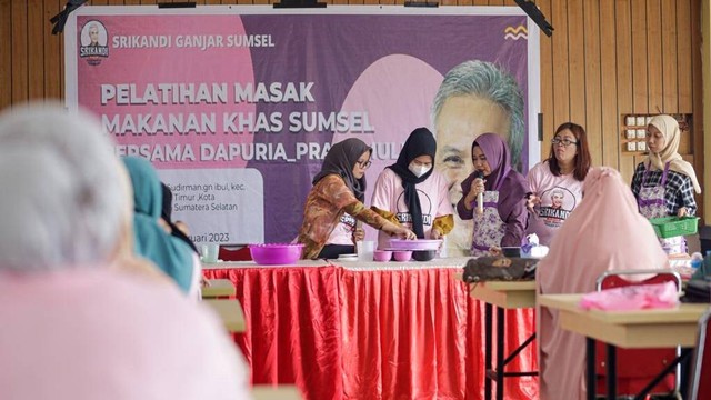 Lewat Pelatihan Masak Makanan Sumsel, Srikandi Ganjar Ajak Perempuan ...