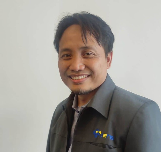 Dr. Eng. Bambang Sumantri, ST, MSc., Wakil Direktur bidang Akademik PENS.