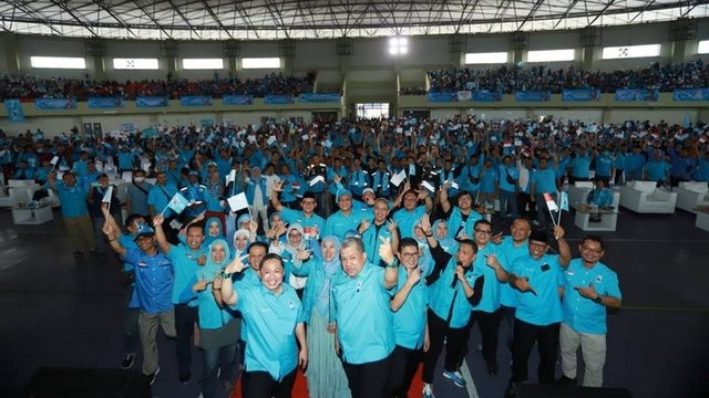 Konsolidasi nasional dalam rangka sosialisasi dan konsolidasi kader sekaligus deklarasi Anis Matta-Fahri Hamzah sebagai Capres-Cawapres. Foto: Partai Gelora