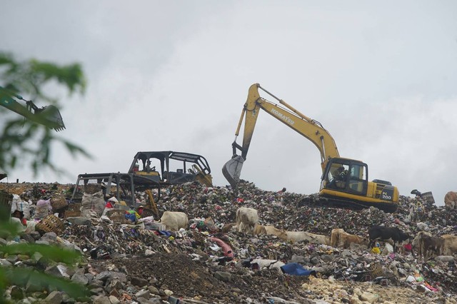 Tumpukan sampah di TPA Regional Piyungan, Bantul, DIY. Foto: Arif UT