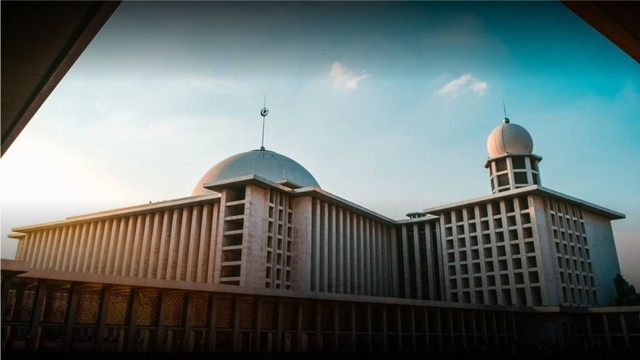 Foto Masjid Istiqlal Jakarta Edit : Fadil