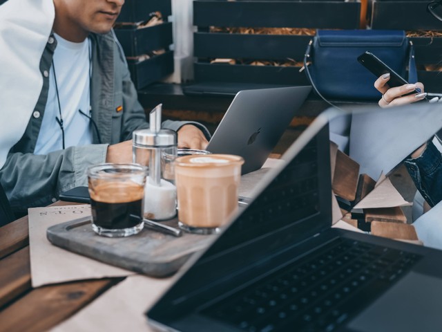 Cafe untuk Rapat di Bogor, Foto Hanya Ilustrasi: Unsplash/Nikita Vantorin