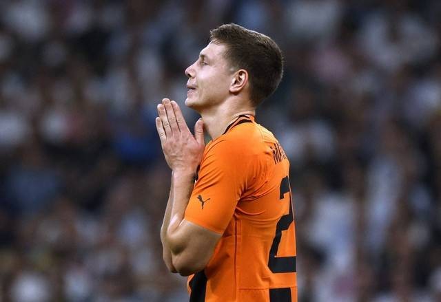 Ekspresi Mykola Matviyenko dari Shakhtar Donetsk saat melawan Real Madrid pada pertandingan Liga Champions di Santiago Bernabeu, Madrid, Spanyol. Foto: Susana Vera/Reuters