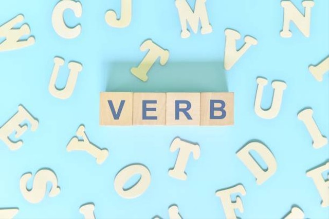 Pengertian Regular and Irregular Verbs Beserta Contohnya, Foto: Unsplash.