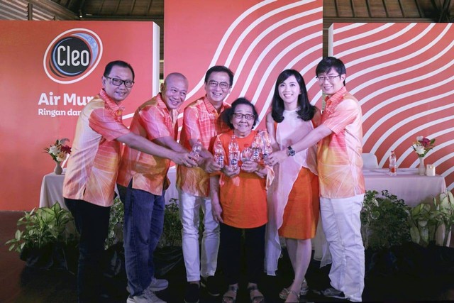 Konferensi pers peluncuran kemasan baru botol minuman air mineral Cleo di Bali (18/2/2023) Foto: Cleo Indonesia