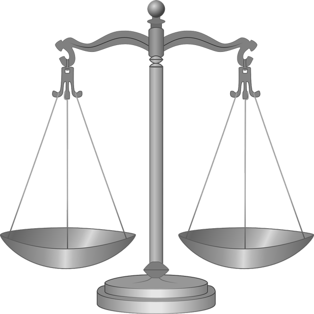 Ilustrasi Keseimbangan Hukum (Sumber: https://pixabay.com/id/)