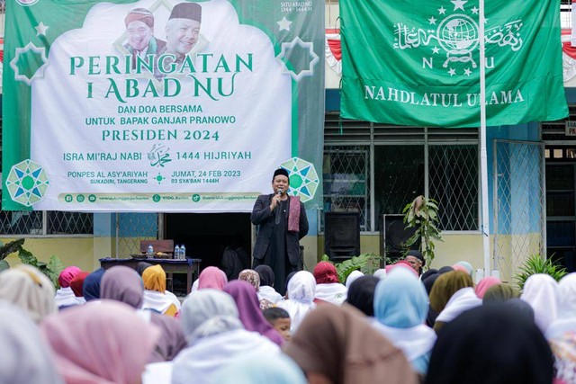 Gelaran istigasah dan doa bersama yang digelar Santri Dukung Ganjar (SDG) Banten di Pondok Pesantren Al Asy'ariyah, Desa Gintung, Kecamatan Sukadiri, Kabupaten Tangerang. Jumat (24/2). Foto: Dok. Istimewa