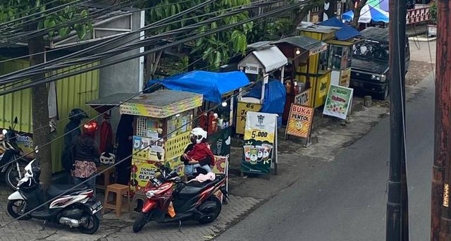 Kondisis UMKM Di Jalan Terusan Surabaya, Kota Malang