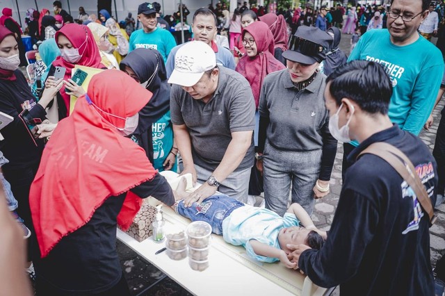 Pemeriksaan tinggi badan dan kesehatan balita di Kabupaten Jember. Dok Istimewa