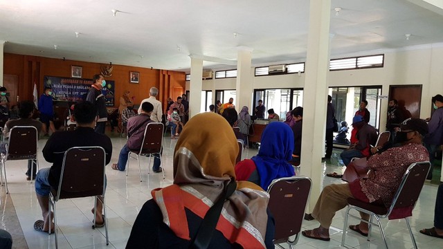 Masyarakat Kota Malang melakukan wajib pajak. Foto: dokumentasi pribadi