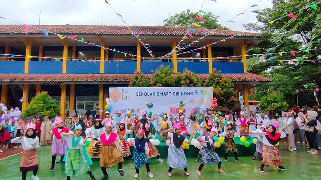 SSC Fair, diikuti 590 peserta selain ajang prestasi dan membina bakat, kegiatan ini merupakan sebagai bagian kedekatan Sekolah SMART Cibinong (SSC) kepada warga sekitar. (Senin, 27/02/2023)