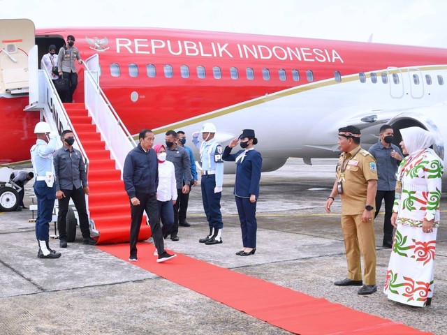 Presiden Jokowi tiba di Kalimantan Utara untuk kunjungan kerja. Foto: Rusman/Biro Pers Sekretariat Presiden