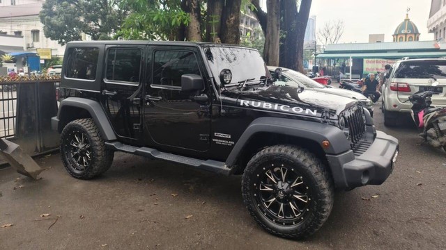 Mobil Jeep Rubicon yang dibawa hakim PN Medan M Nazir. Foto: Dok. Istimewa