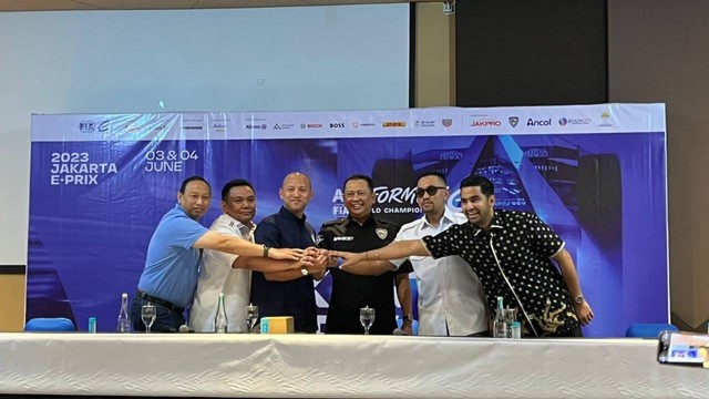 Konferensi pers panitia 2023 Jakarta E-Prix di Jakarta International E-Prix Circuit (JIEC), Ancol, Jakarta Utara Selasa (28/2/2023). Foto: Haya Syahira/kumparan