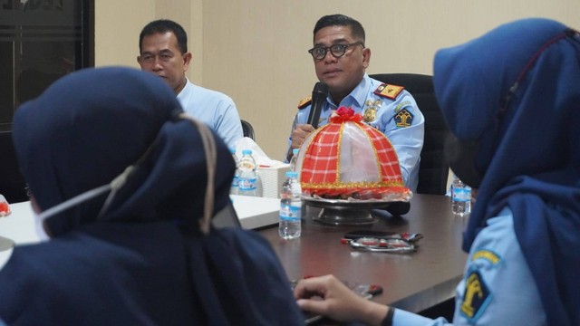 Kakanwil Parlindungan pada pendampingan Penyusunan rencana anggaran - Foto : Humas Kemenkumham Sulbar