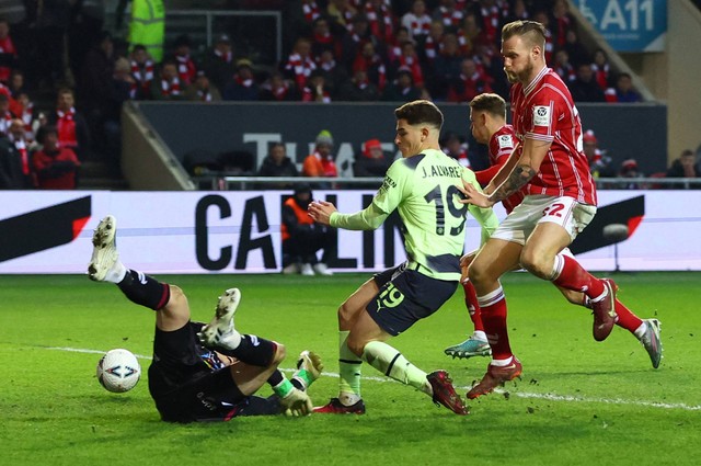 Pertandingan Piala FA antara Bristol City vs Manchester City, Rabu (1/3) dini hari WIB. Foto: Paul Childs/REUTERS